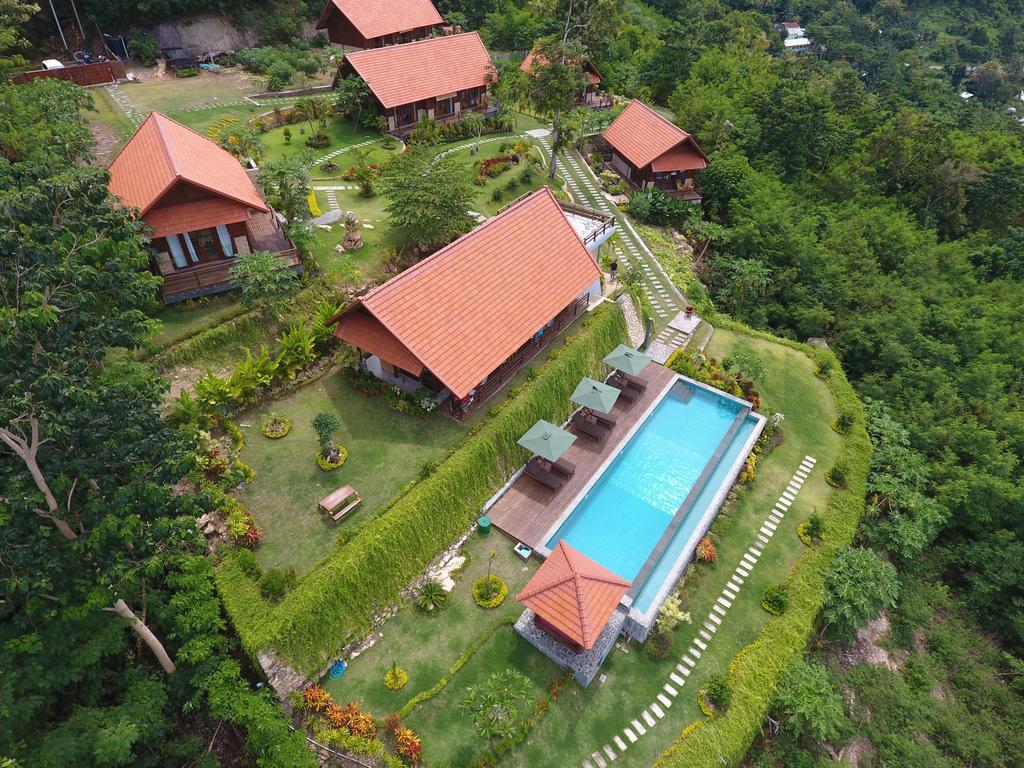 Villa Domanik Labuan Bajo Exterior photo